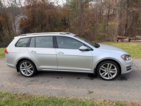 Used 2015 Volkswagen Golf SEL image 13