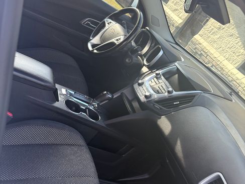 Used 2017 Chevrolet Equinox LT w/ Convenience Package FWD image 16