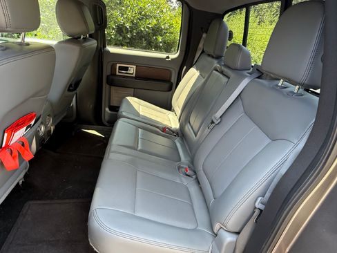 Used 2014 Ford F150 Lariat w/ Equipment Group 502A Luxury image 8