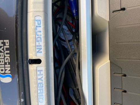 Used 2012 Toyota Prius Plug-In Hybrid image 10