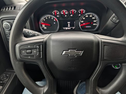 Used 2024 Chevrolet Silverado 1500 Custom Trail Boss image 9