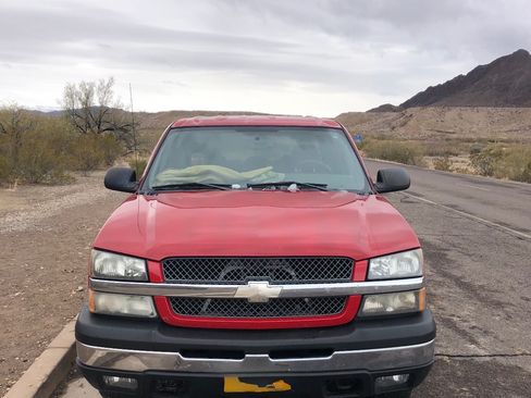 Used 2004 Chevrolet Silverado 1500 4x4 Crew Cab image 2