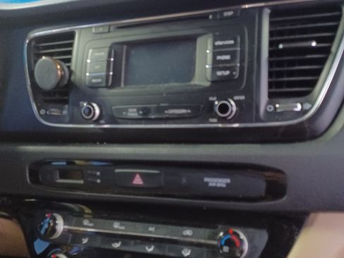 Used 2016 Kia Sedona LX w/ Option Group 020 image 22