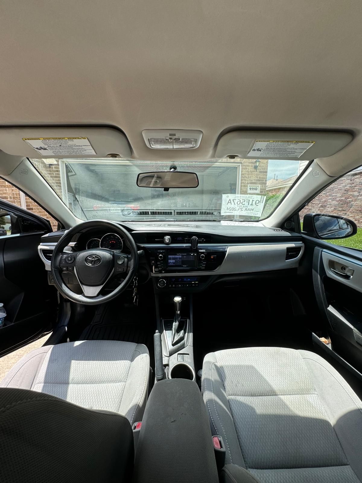 Used 2016 Toyota Corolla LE FWD image 12