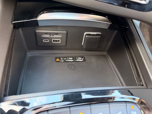 Used 2021 Buick Envision Avenir w/ Technology Package II AWD/4WD image 23