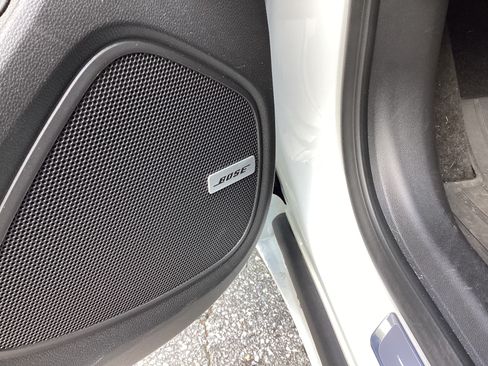 Used 2024 Buick Encore GX Avenir w/ Avenir Convenience Package image 18