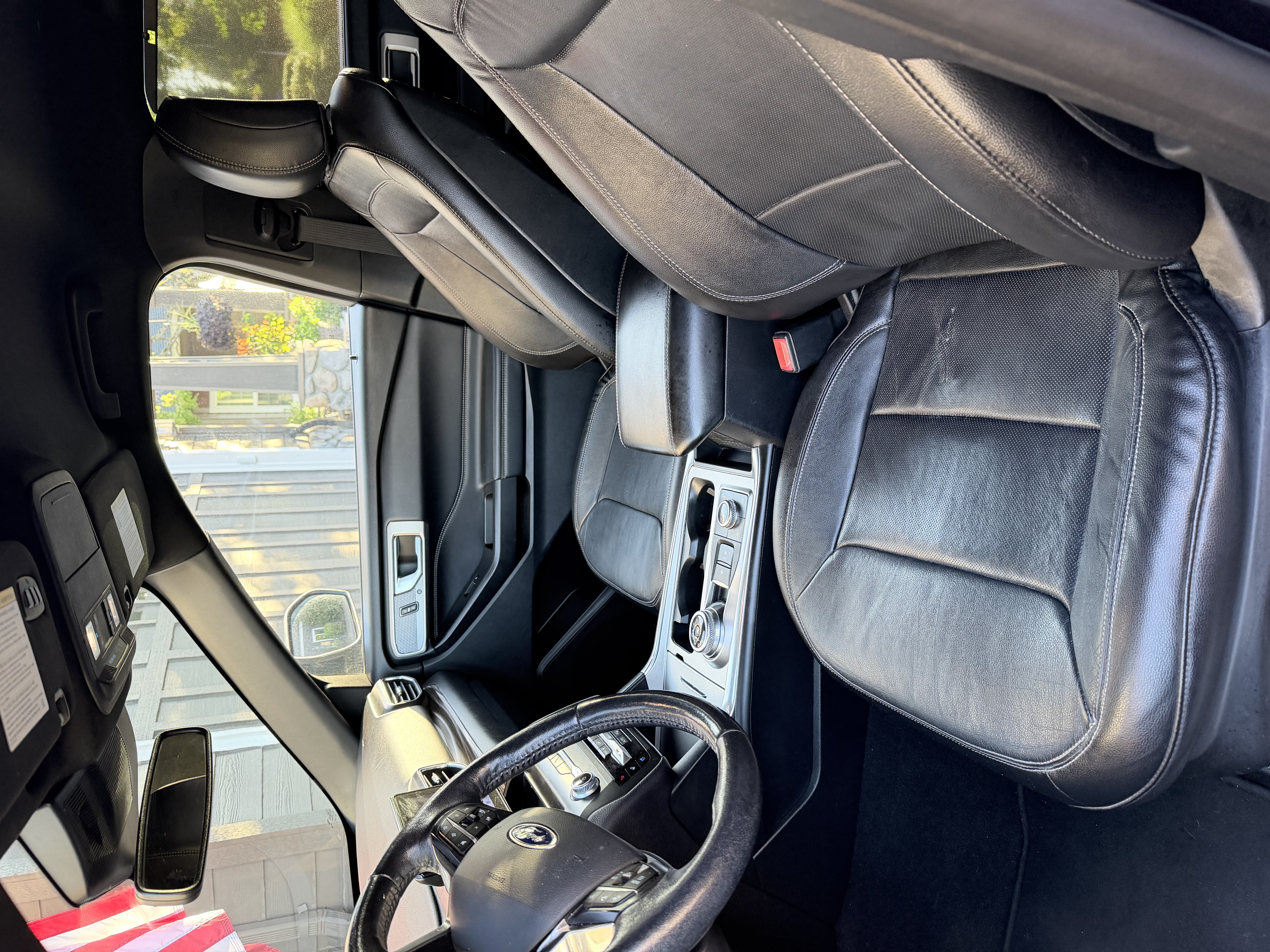 Used 2020 Ford Explorer Limited AWD/4WD image 19