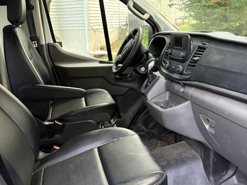 Used 2024 Ford Transit 150 Low Roof w/ Load Area Protection Package RWD image 5