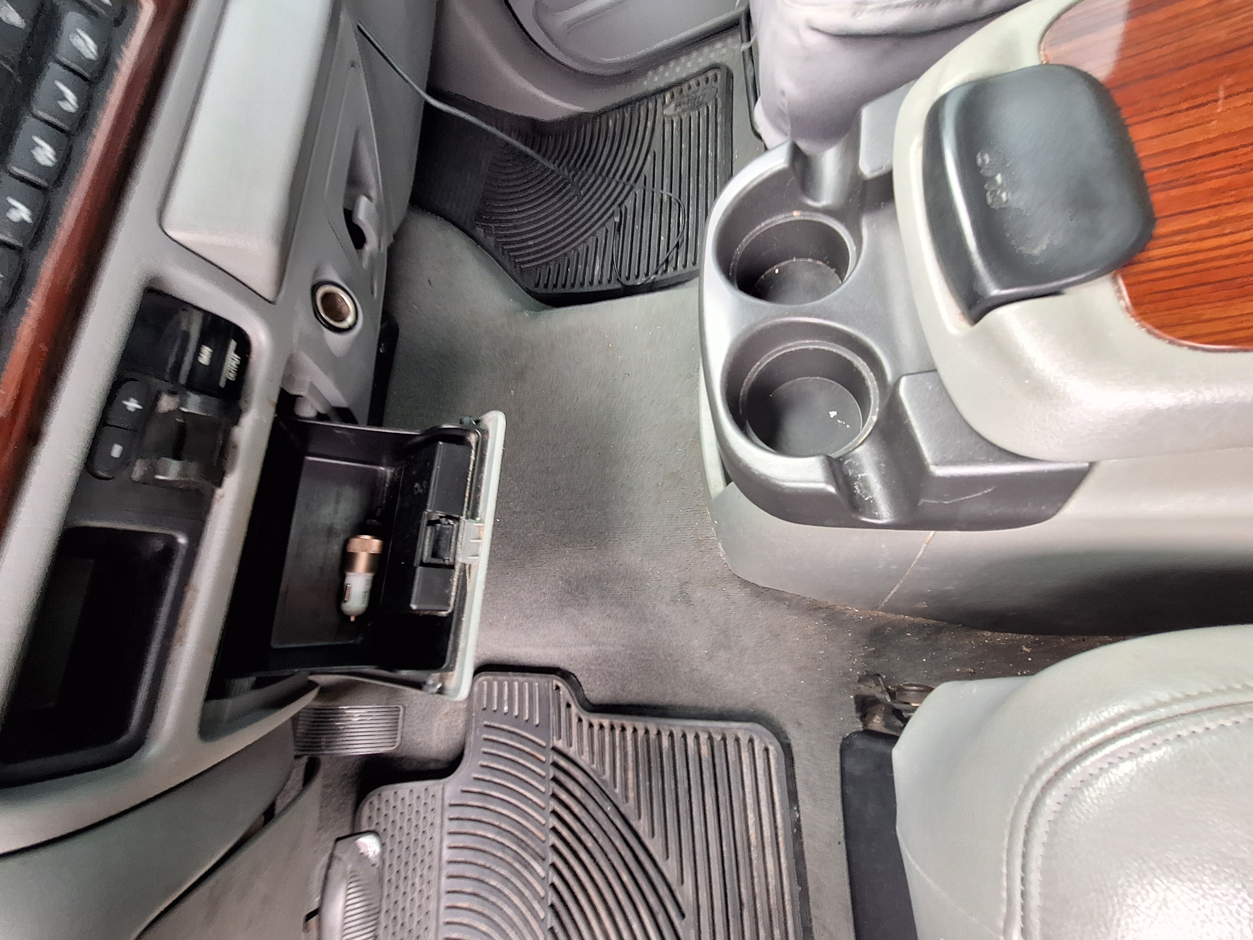 Used 2006 Ford F250 Lariat AWD/4WD image 9