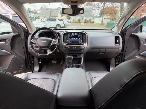 Used 2016 Chevrolet Colorado Z71 image 9