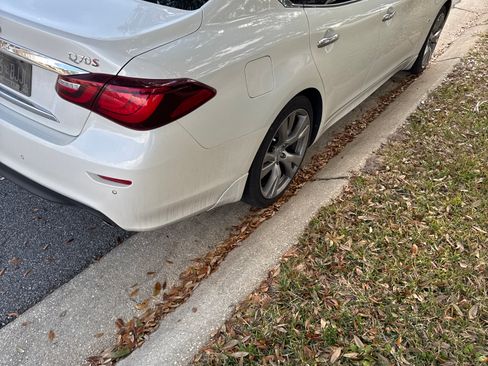 Used 2016 INFINITI Q70 3.7 w/ Sport Package image 5