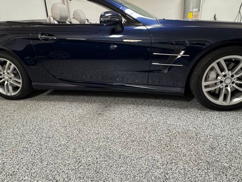 Used 2013 Mercedes-Benz SL 550 image 4