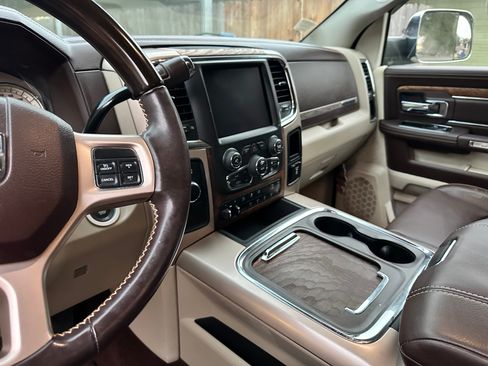 Used 2018 RAM 2500 Longhorn w/ Off Road Package image 13