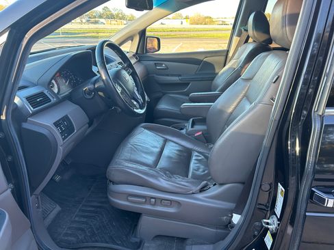 Used 2011 Honda Odyssey Touring image 10