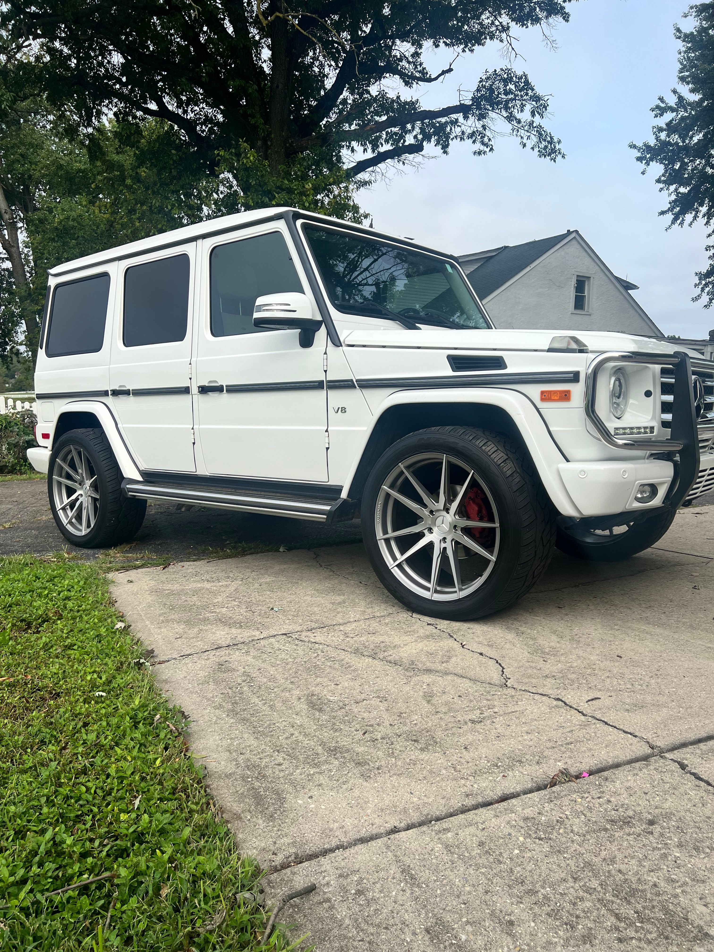 Used 2015 Mercedes-Benz G 550 image 1