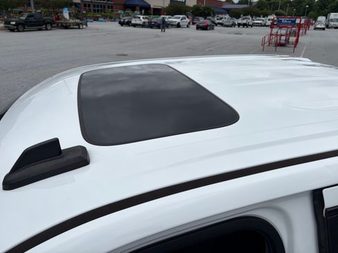 Used 2021 Chevrolet Silverado 1500 LT Trail Boss w/ Convenience Package II AWD/4WD image 19
