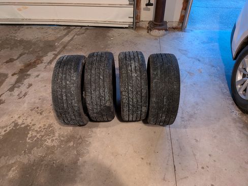 Used 2009 Pontiac Vibe image 9