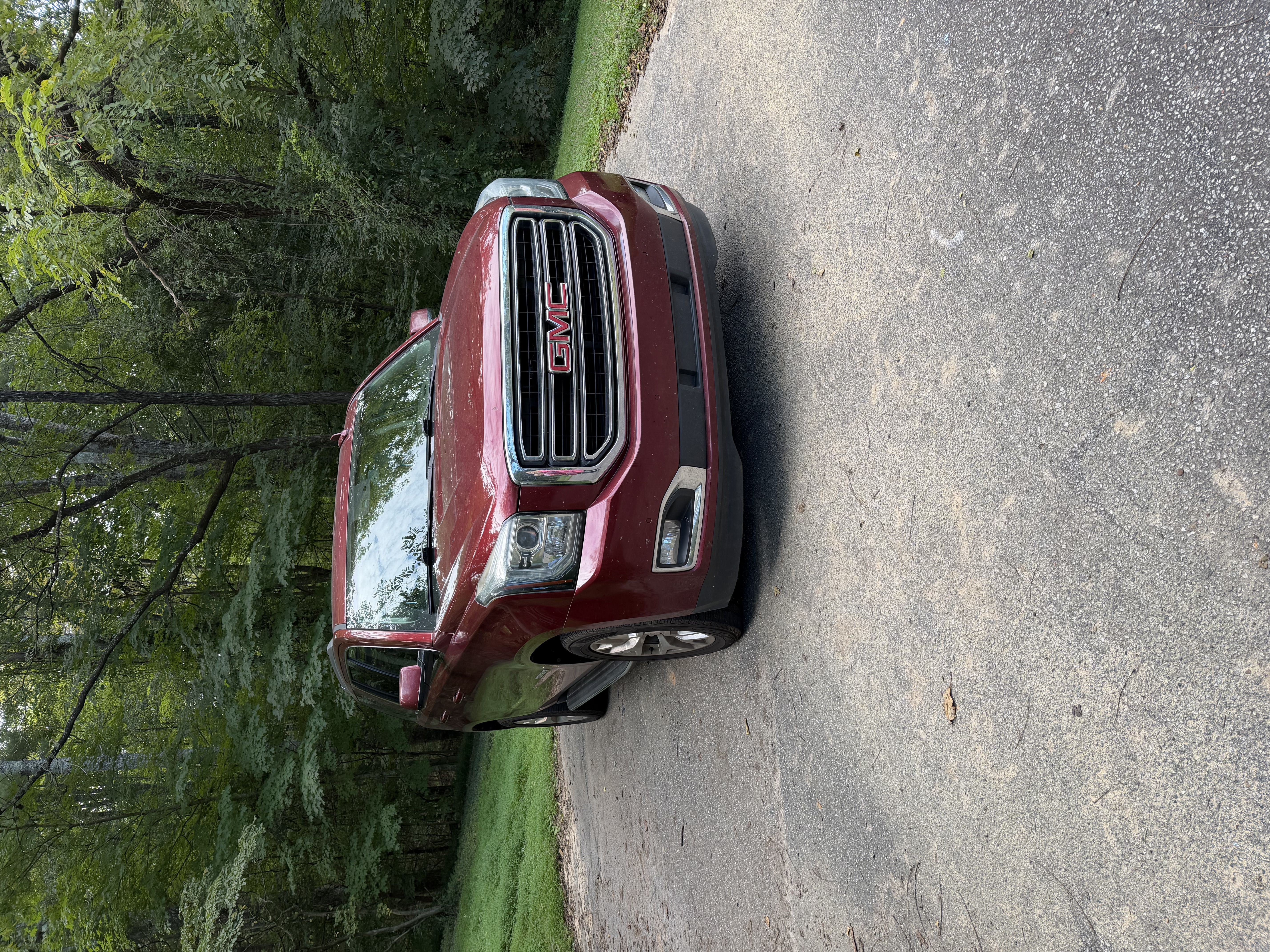 Used 2019 GMC Yukon SLT w/ HD Trailering Package RWD image 2