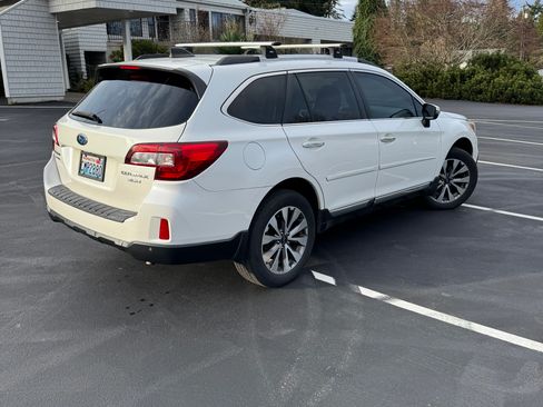 Used 2017 Subaru Outback 3.6R Touring w/ Popular Package #5A image 5