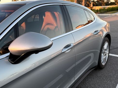 Used 2021 Porsche Panamera 4 image 15