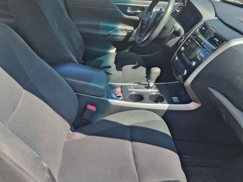 Used 2015 Nissan Altima 2.5 S w/ Power Driver Seat Package FWD image 8