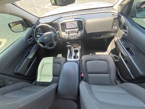 Used 2019 Chevrolet Colorado LT w/ LT Convenience Package image 5