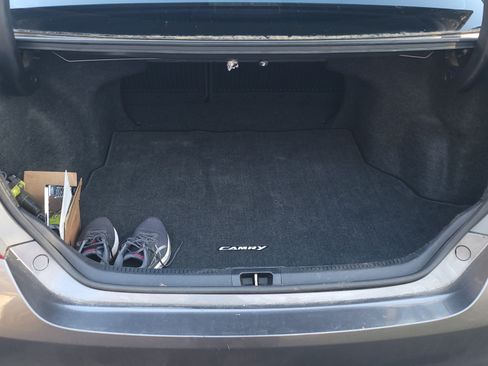 Used 2016 Toyota Camry SE image 15