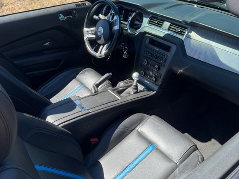 Used 2014 Ford Mustang GT Premium w/ Comfort Package RWD image 4