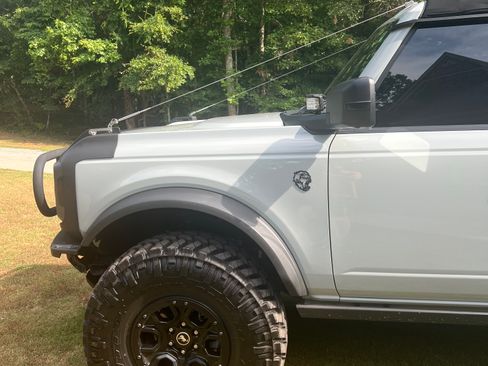 Used 2022 Ford Bronco Badlands image 10