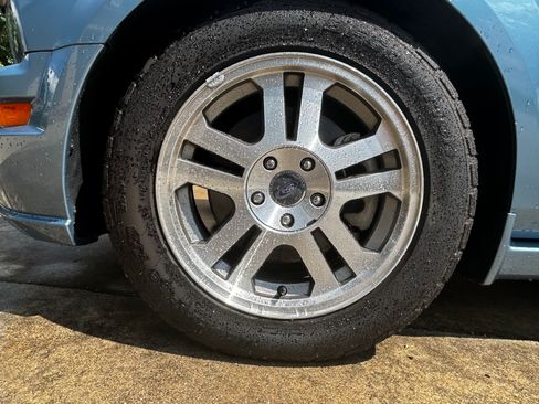 Used 2005 Ford Mustang GT RWD image 16