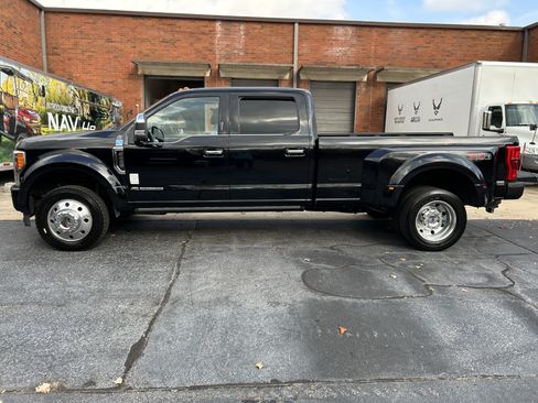 Used 2018 Ford F450 Platinum w/ Platinum Ultimate Package image 5