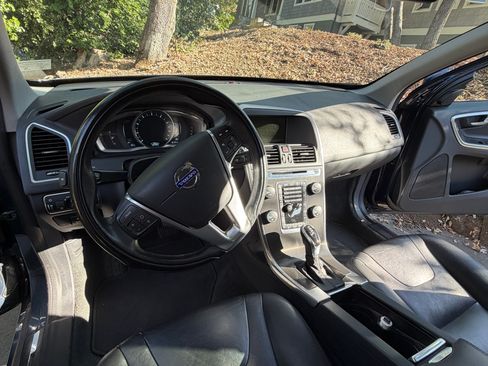 Used 2015 Volvo XC60 T5 Premier Plus FWD image 17