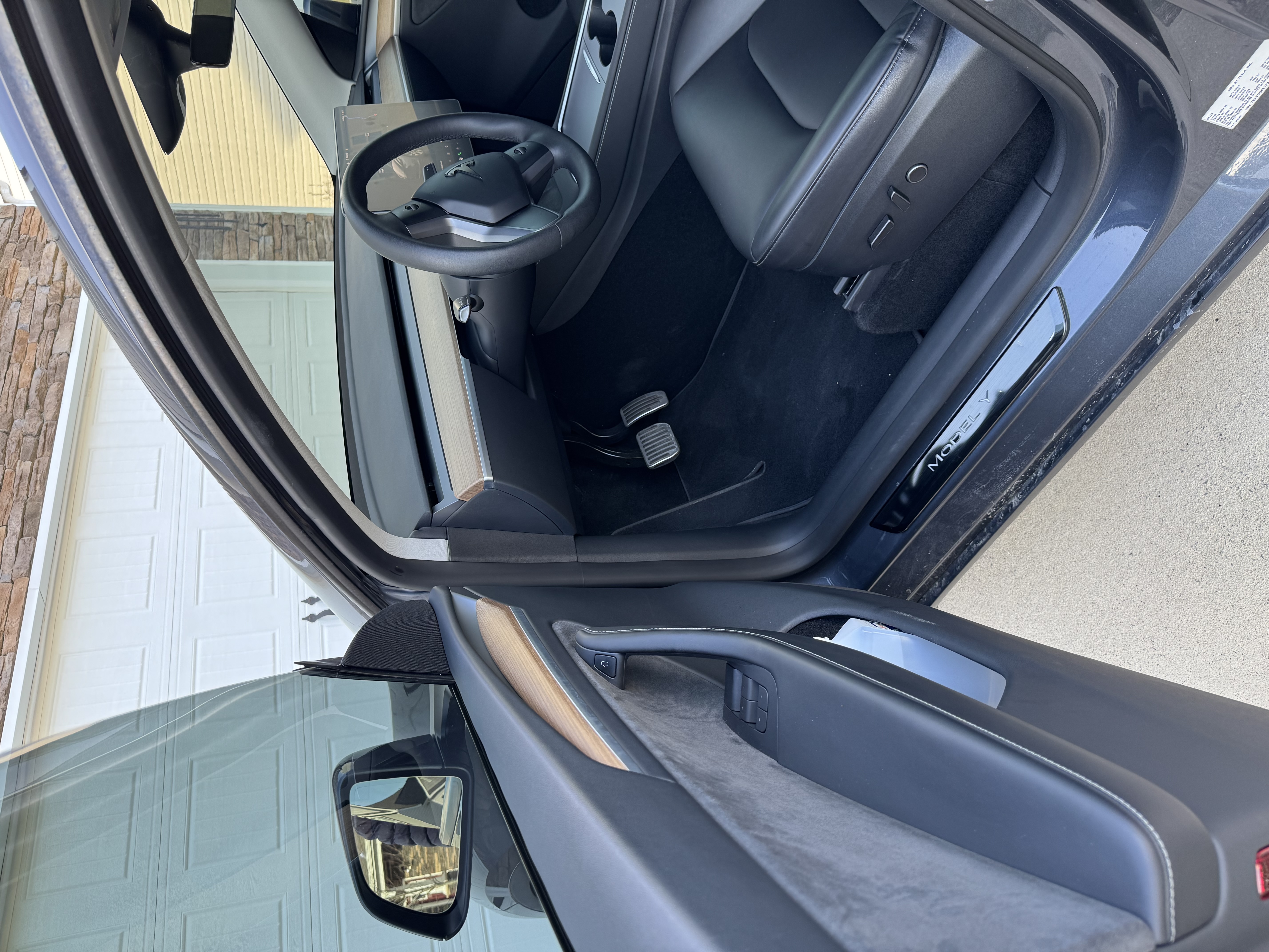 Used 2023 Tesla Model Y Long Range AWD/4WD image 11