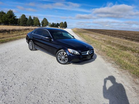 Used 2016 Mercedes-Benz C 300 4MATIC Sedan image 5