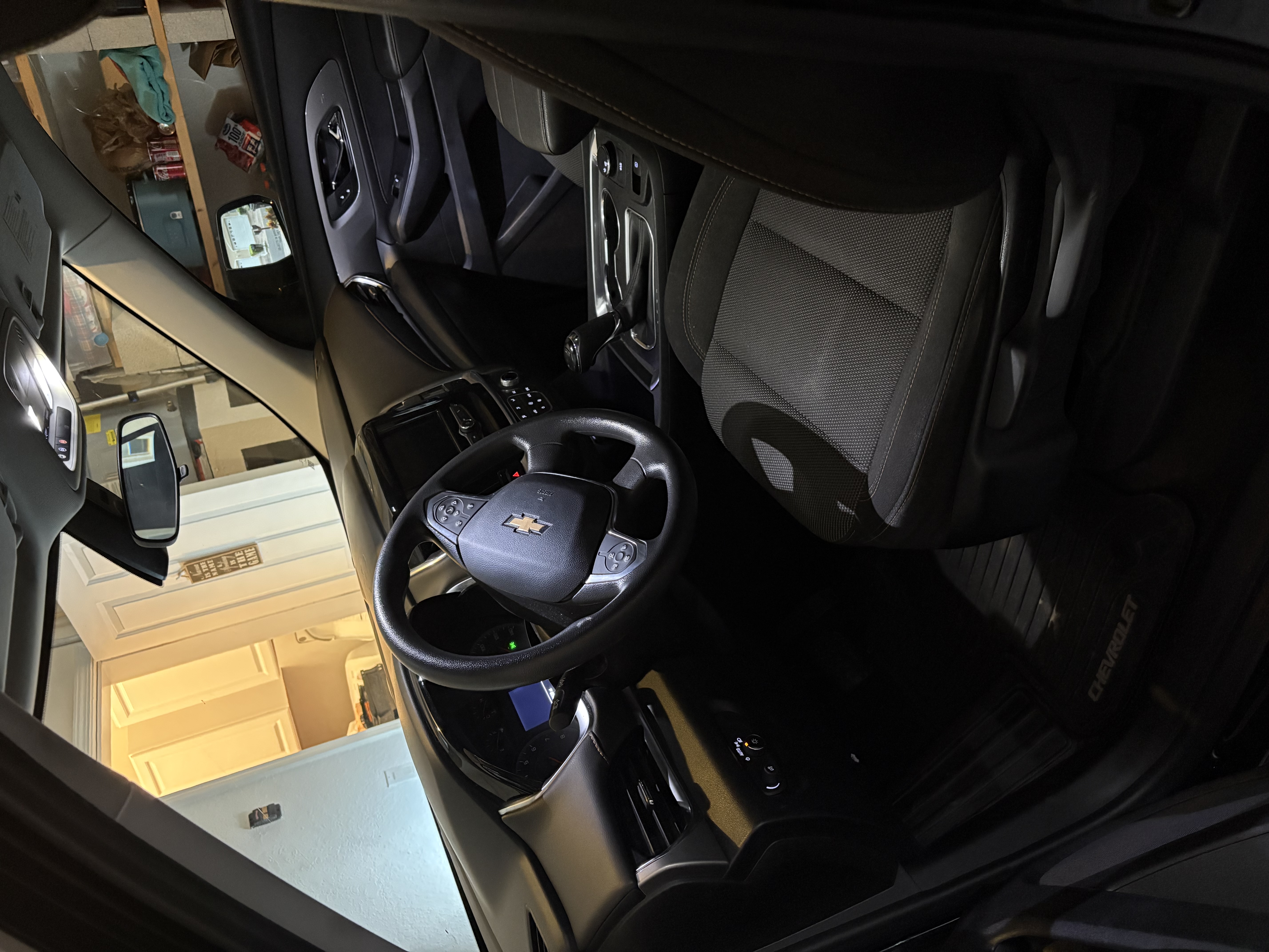 Used 2020 Chevrolet Traverse LS FWD image 6