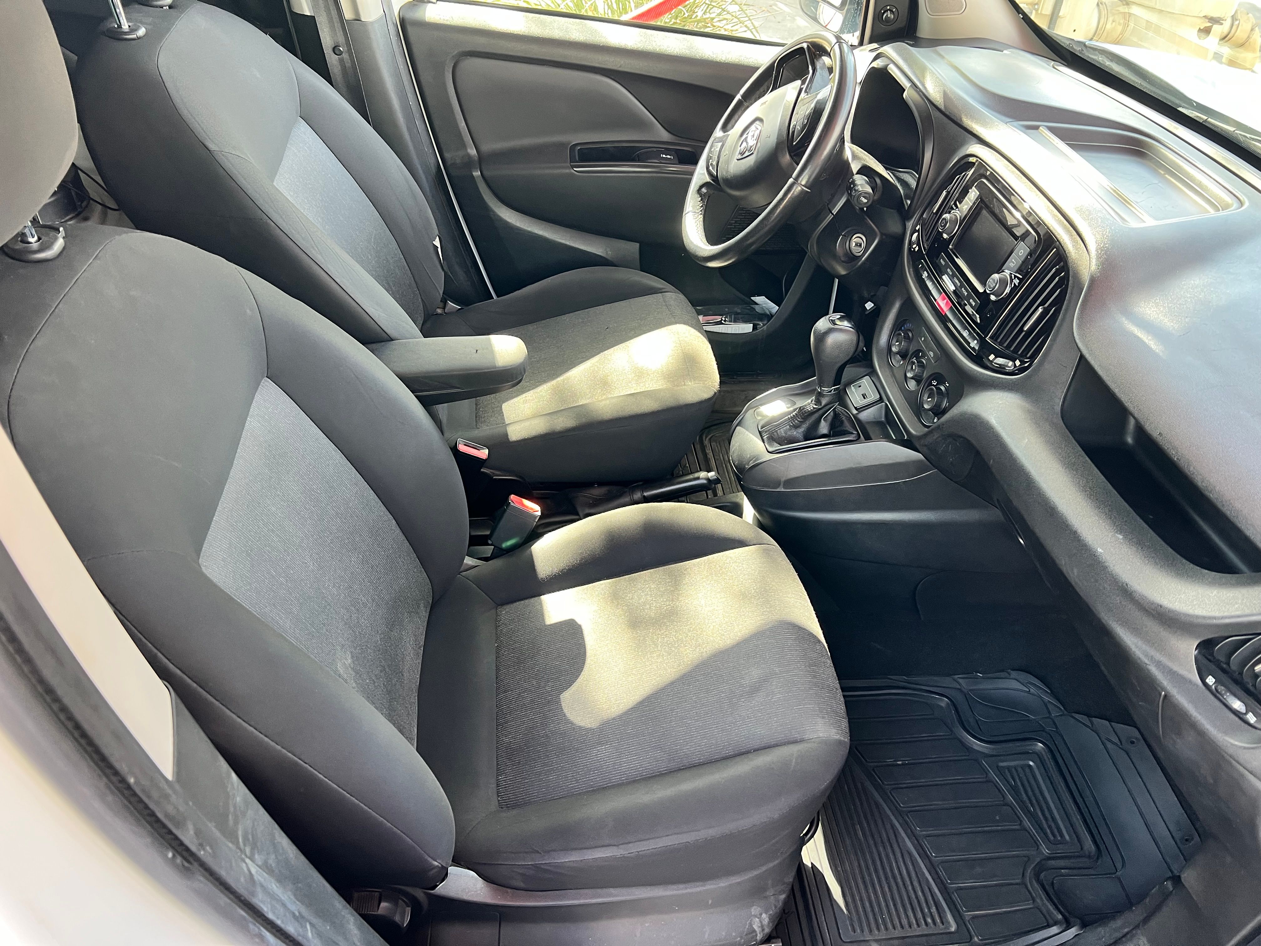 Used 2017 RAM ProMaster City Tradesman SLT w/ Rear Back-up Camera Group FWD image 6