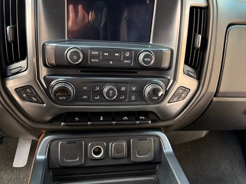 Used 2017 Chevrolet Silverado 1500 LTZ w/ Texas Edition image 24