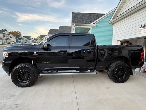 Used 2024 RAM 2500 Laramie w/ Sport Appearance Package image 24