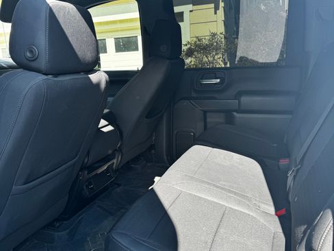 Used 2021 Chevrolet Silverado 2500 LT w/ Fleet Comfort Package AWD/4WD image 9