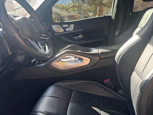 Used 2022 Mercedes-Benz GLS 450 4MATIC image 14