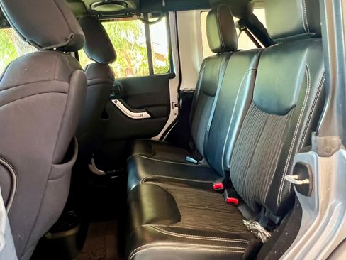 Used 2014 Jeep Wrangler Unlimited Sport AWD/4WD image 4