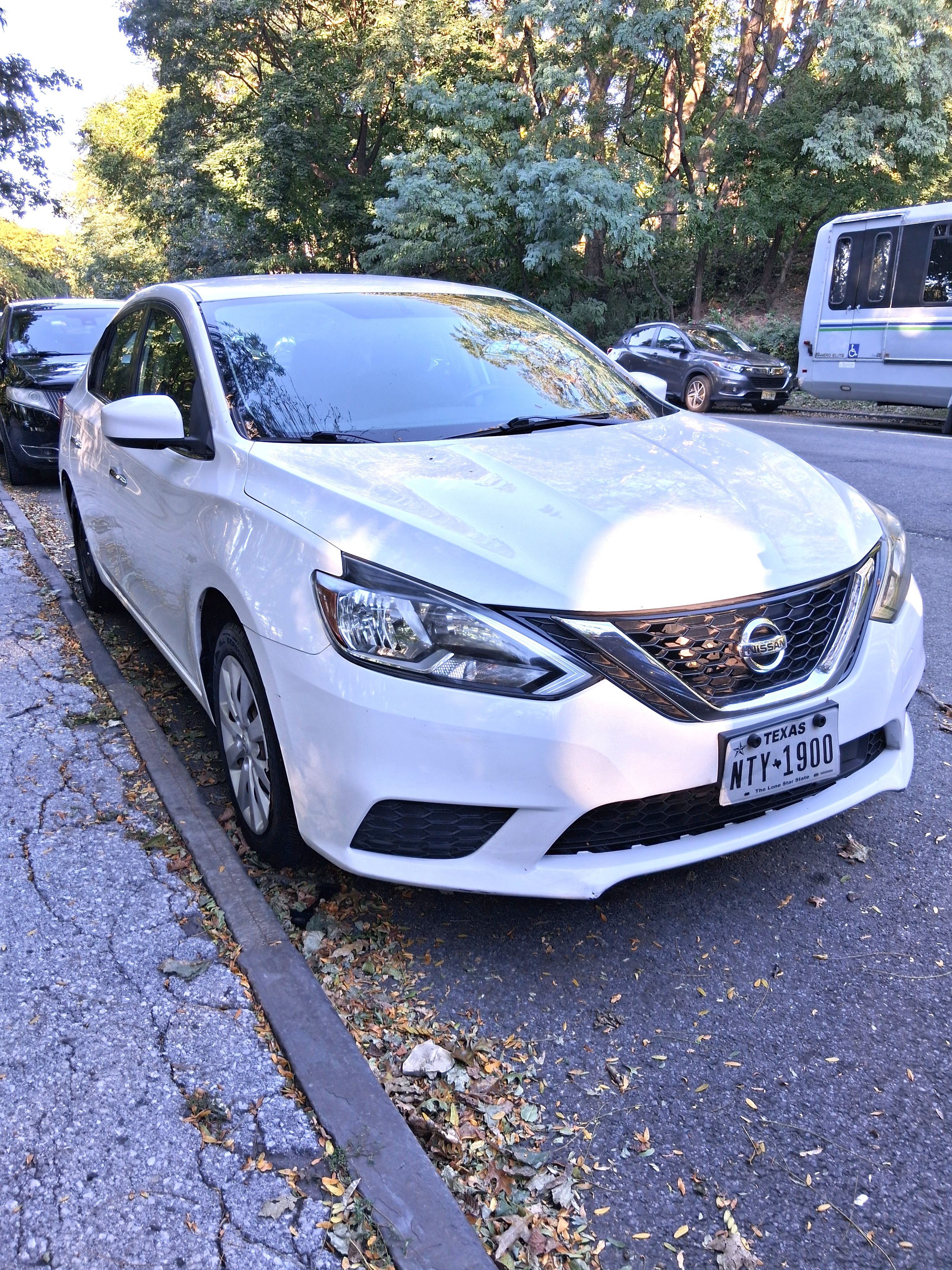 Used 2019 Nissan Sentra S FWD image 1
