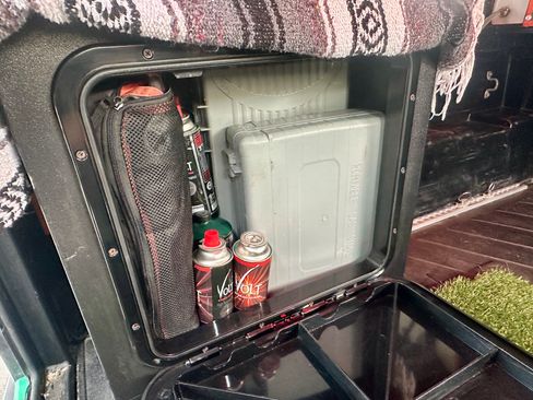 Used 2017 Toyota Tacoma TRD Off-Road image 32