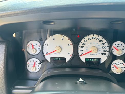 Used 2005 Dodge Ram 3500 Truck SLT image 15