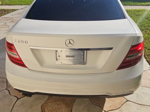 Used 2013 Mercedes-Benz C 250 Coupe image 4