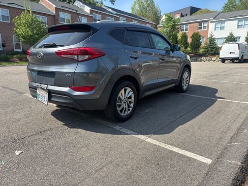 Used 2016 Hyundai Tucson SE w/ Option Group 02 AWD/4WD image 8