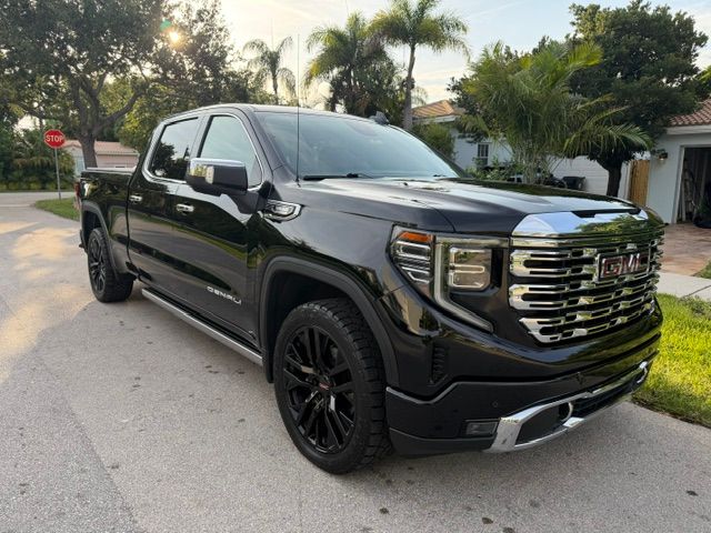 Used 2022 GMC Sierra 1500 Denali w/ Denali Reserve Package AWD/4WD image 10