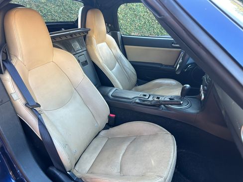 Used 2011 MAZDA MX-5 Miata Grand Touring w/ Premium Pkg image 15