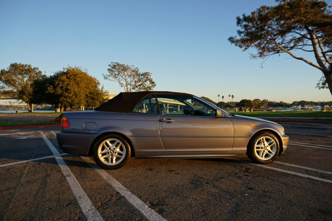 Used 2004 BMW 325Ci Convertible RWD image 4