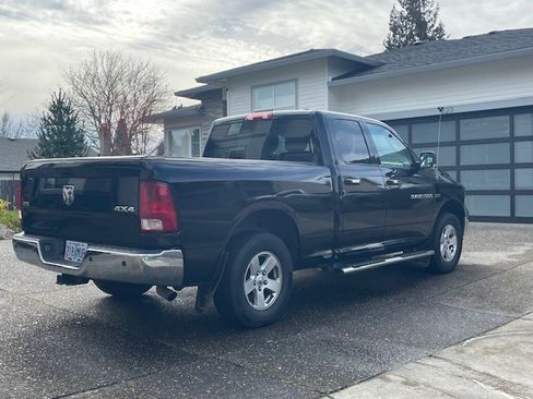 Used 2012 RAM 1500 Classic SLT w/ Technology Group image 18